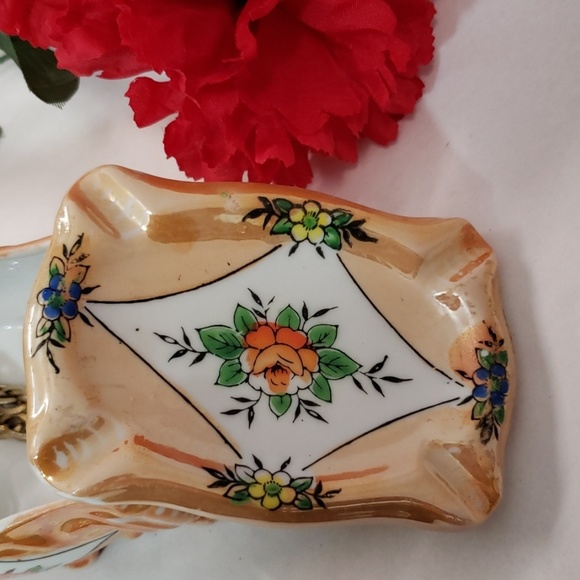 Other - Vintage Luster Trinket Box